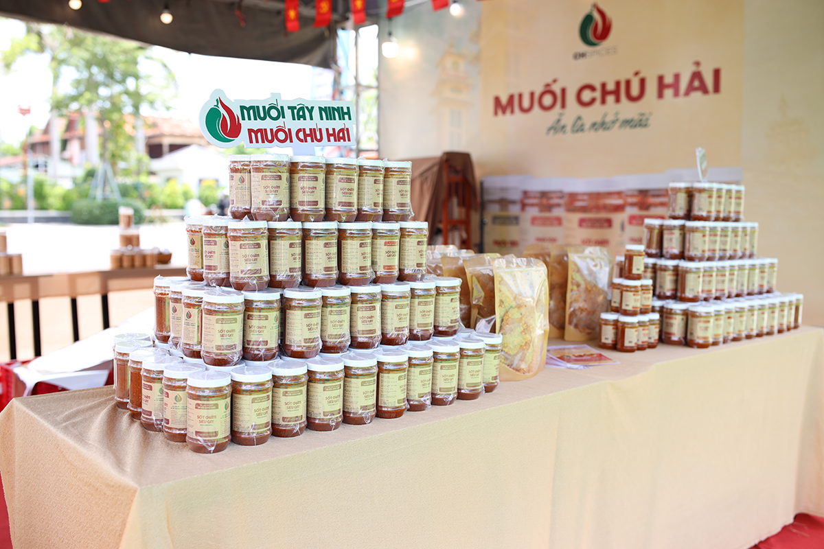 Muối Chú Hải Tích Cực Quảng Bá Sản Phẩm Tại Hội Chợ OCOP Tây Ninh 2025
