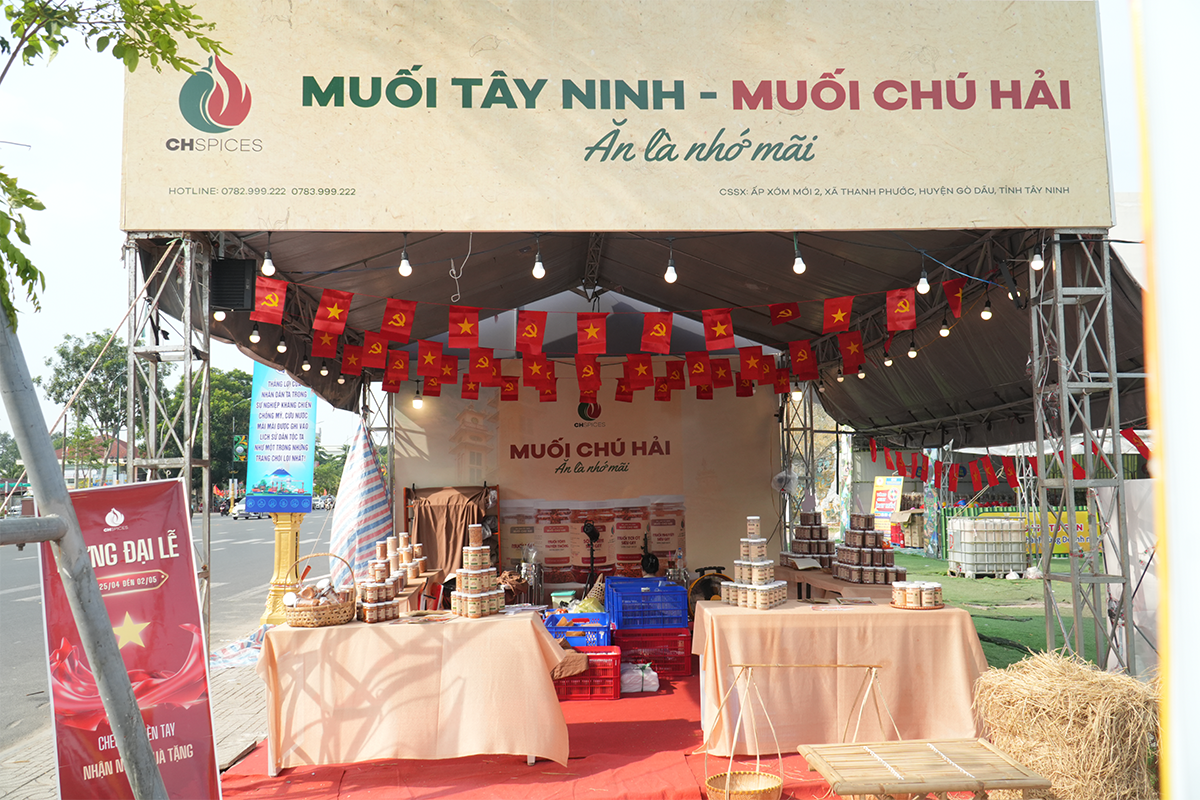 muoi-chu-hai-tham-gia-hoi-cho-ocop-tay-ninh-2025