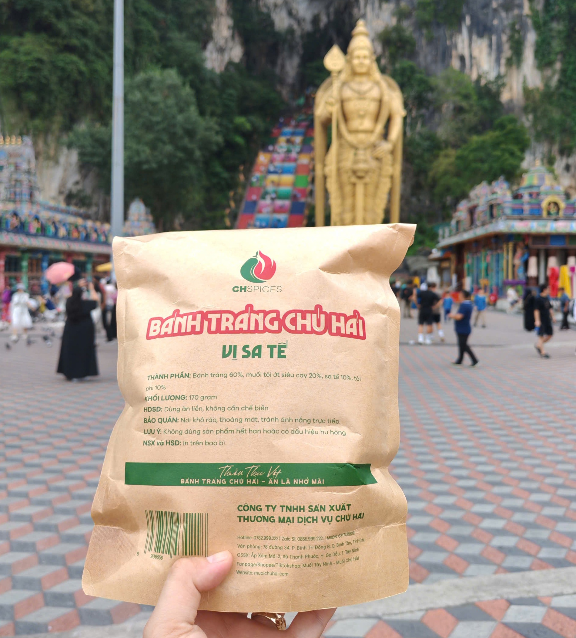 Giữa núi non trùng điệp hay thành phố náo nhịp, một hương vị quen thuộc cũng đủ làm ấm lòng người lữ khách.