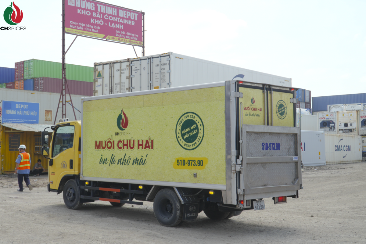 muoi-chu-hai-tren-duong-xuat-hang-qua-my